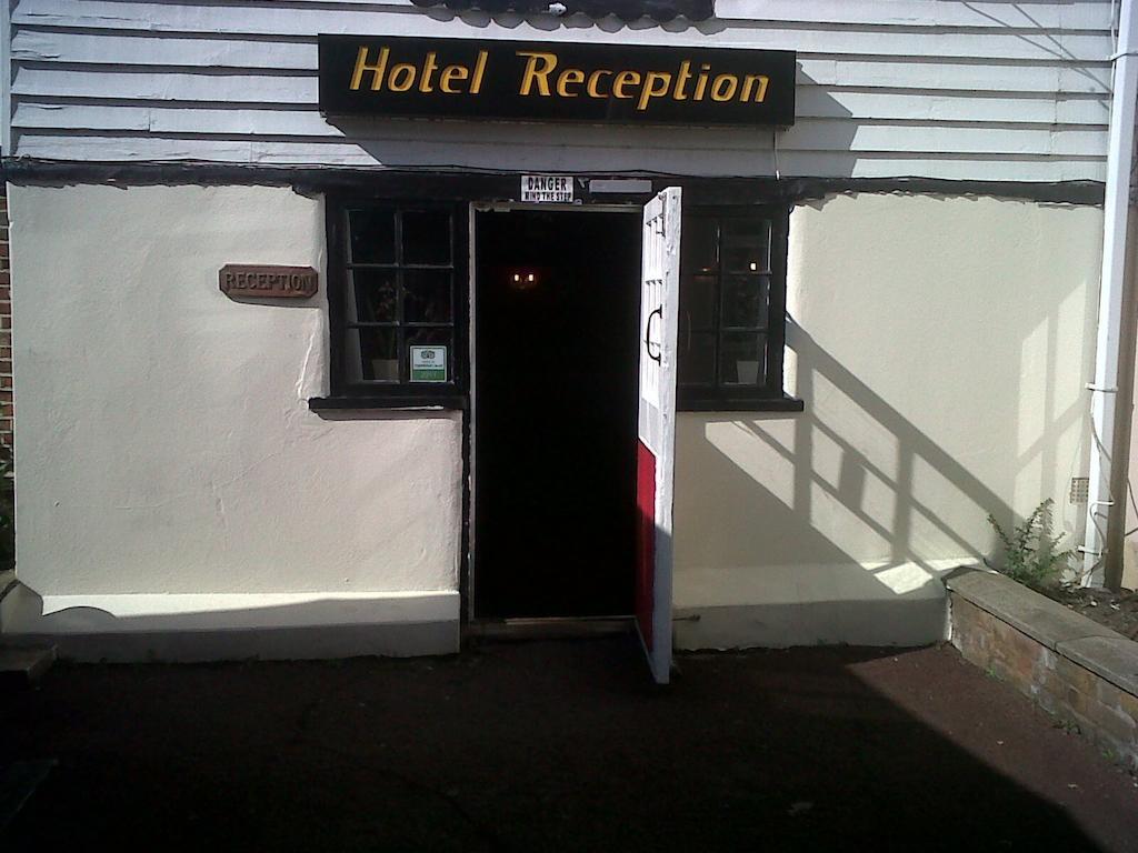 Mary Rose Inn Hotel Orpington Exterior photo